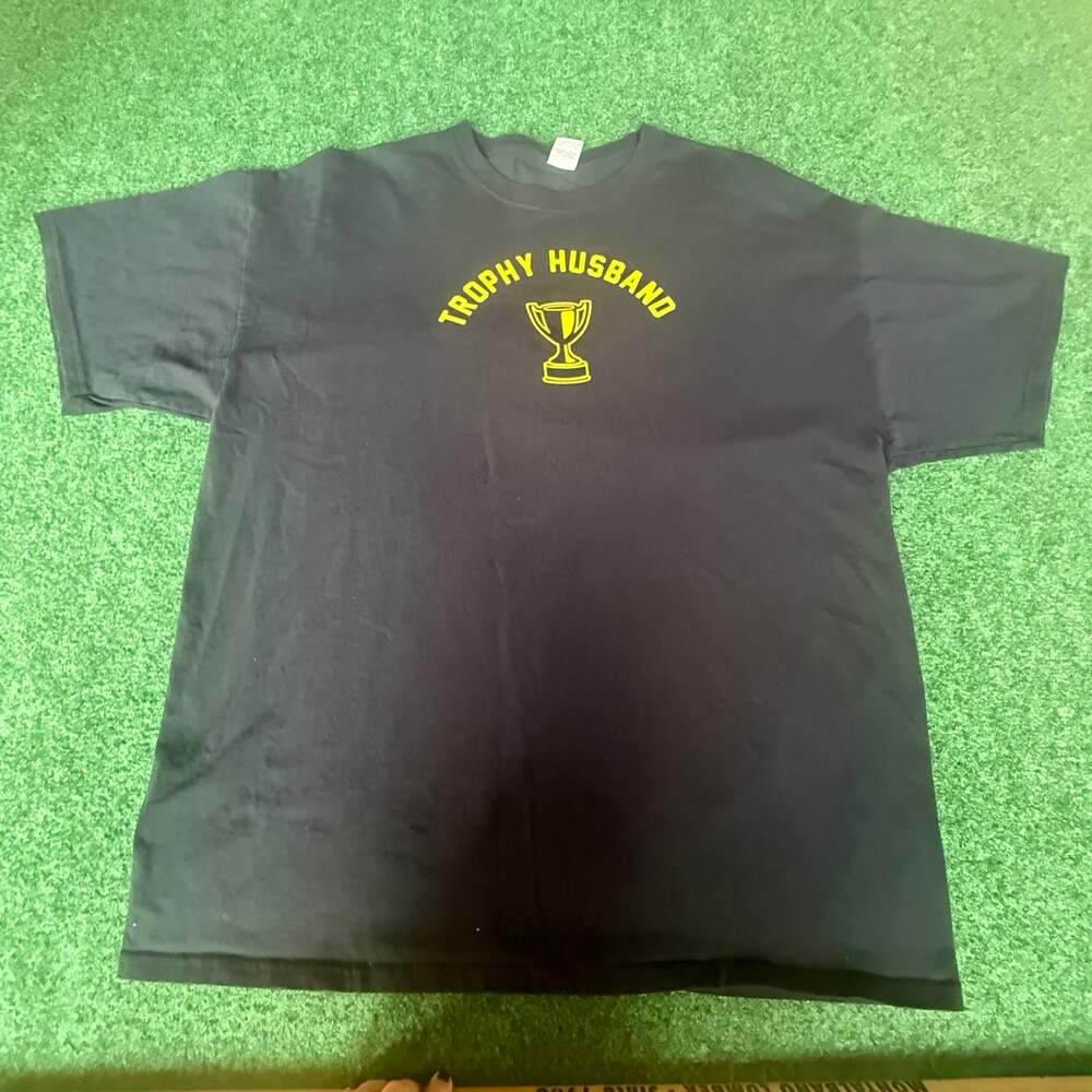 Trophy Husband Funny Tee Shirt XL Black Gold Trophy Graphic Novelty Gift